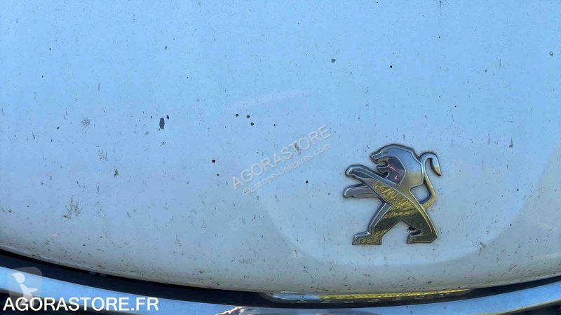 Véhicule utilitaire Peugeot 208