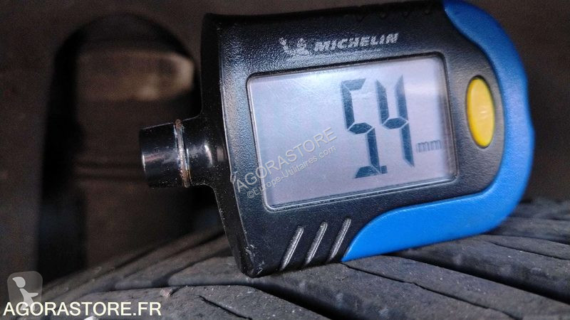 Véhicule utilitaire Peugeot 208