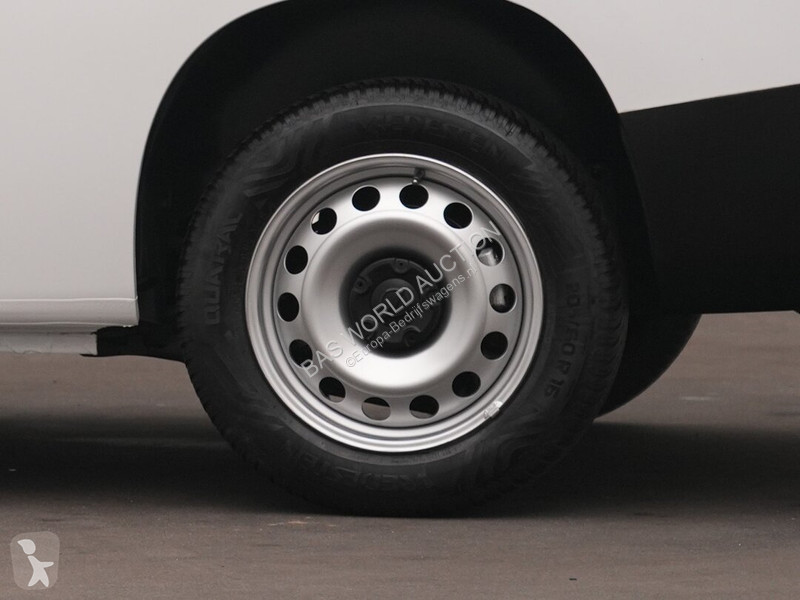 Véhicule utilitaire Opel 131PK