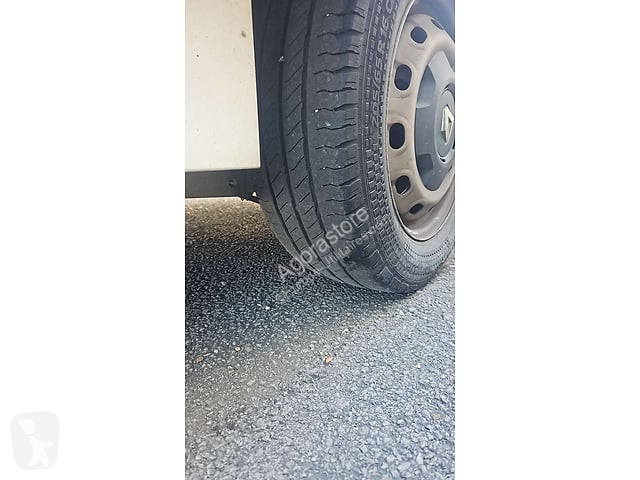 Véhicule utilitaire Renault TRAFIC