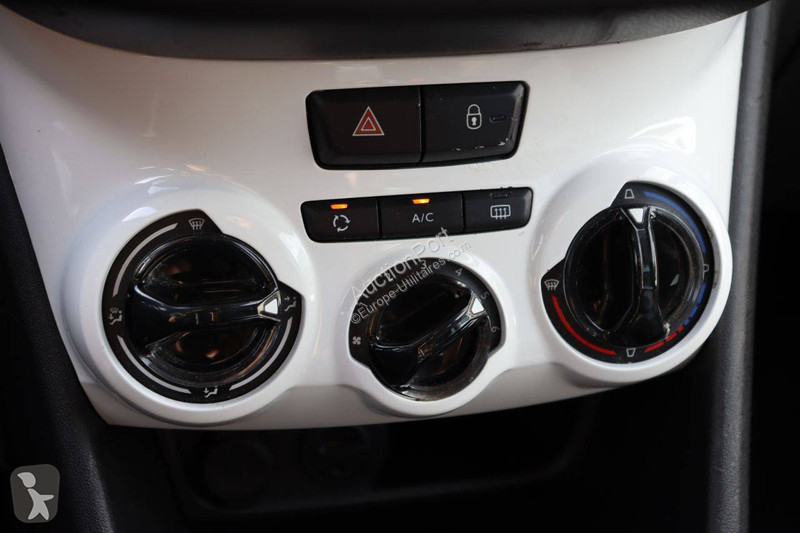 Peugeot  van