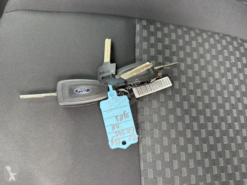عربة نفعية Ford 340 1.0 PHEV 120PK L1 *ELEKTRO...