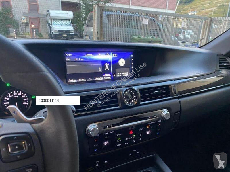 Autoutilitară Lexus GS