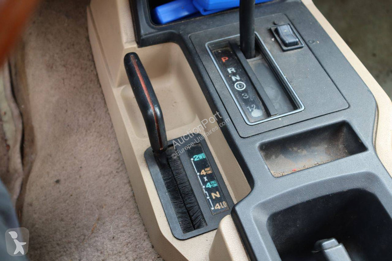 Véhicule utilitaire Jeep Limited