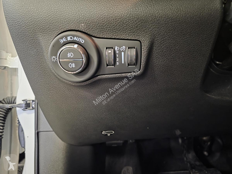 Véhicule utilitaire Jeep COMPASS 1.5 Turbo T4...