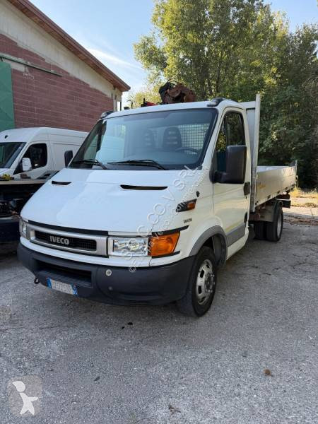 Véhicule utilitaire Iveco 35C09