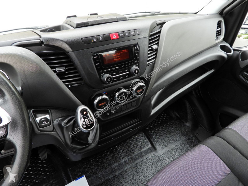 Véhicule utilitaire Iveco 35C16 DAILY