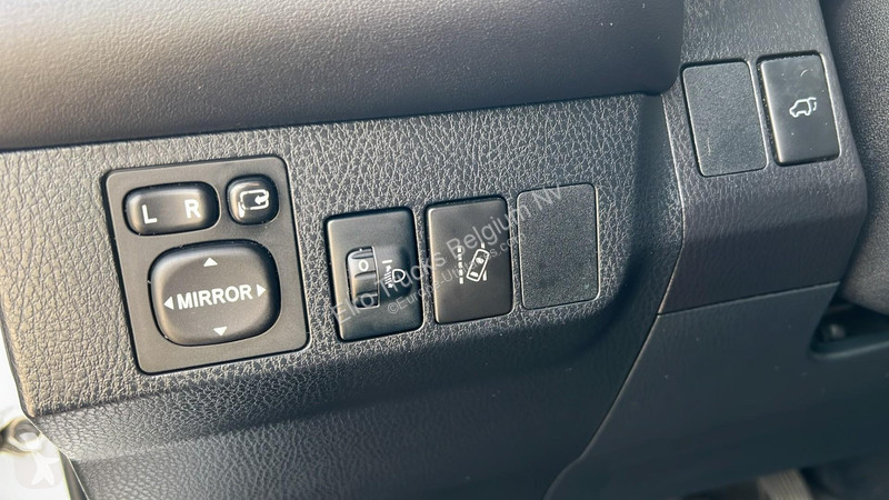 Toyota (HYBRID / AUTOMATIC GEARBOX / BOITE AUTO...