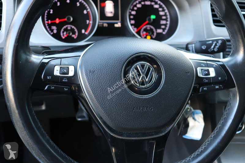 Furgoneta Volkswagen Connected Series