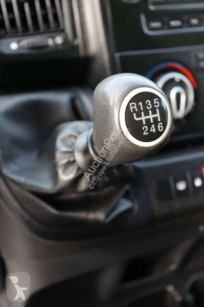 Véhicule utilitaire Peugeot