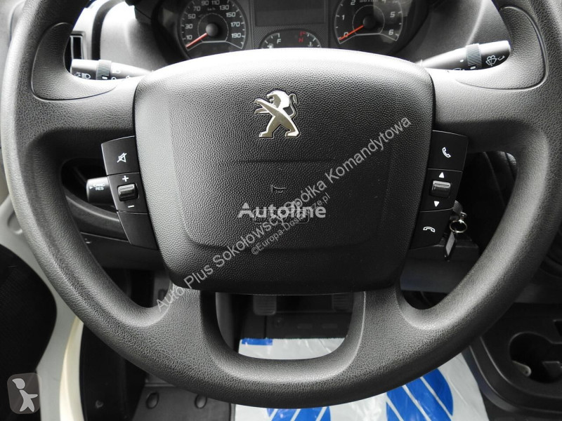 Autoutilitară Peugeot BOXER FURGON CHŁODNIA...