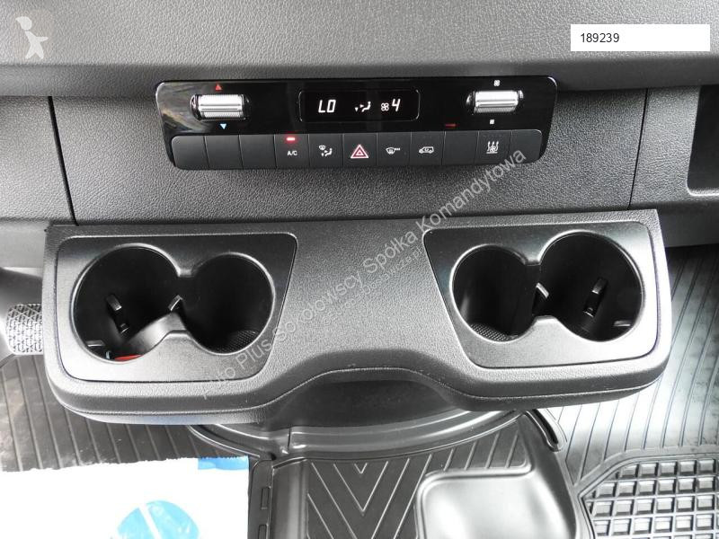 Véhicule utilitaire Mercedes SPRINTER FURGON...