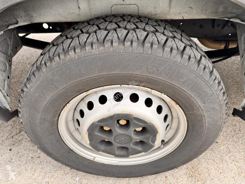 Furgoneta Iveco 35-S-14