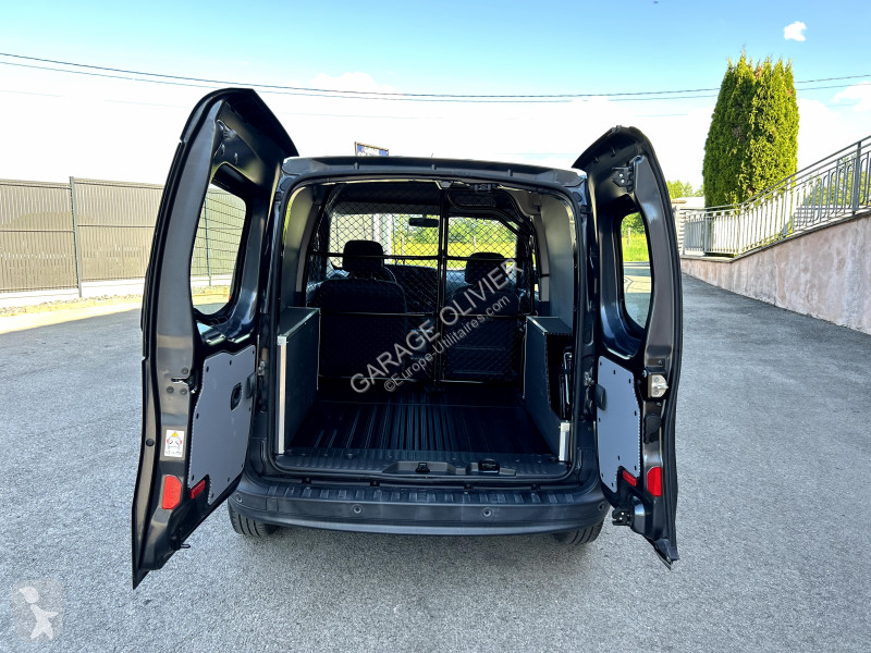Véhicule utilitaire Mercedes Compact 109 1.5...