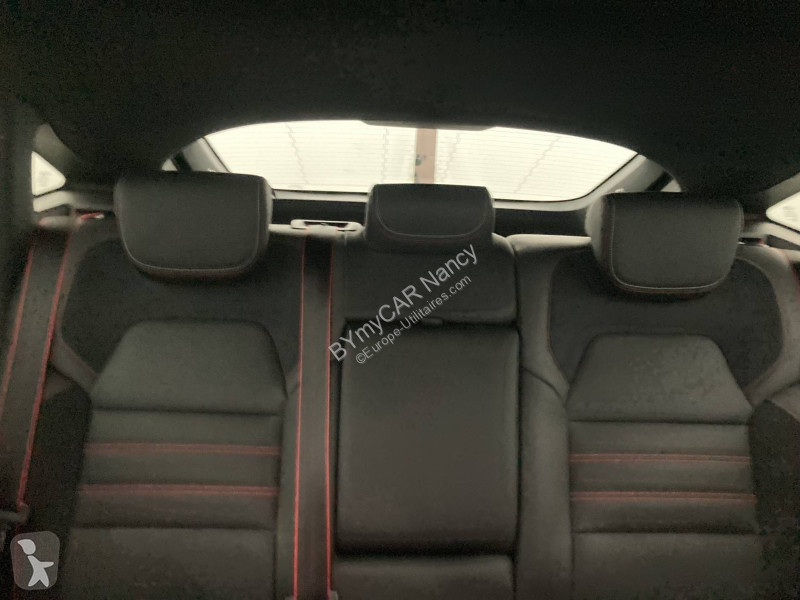 Autoutilitară Renault Arkana mild hybrid 140...