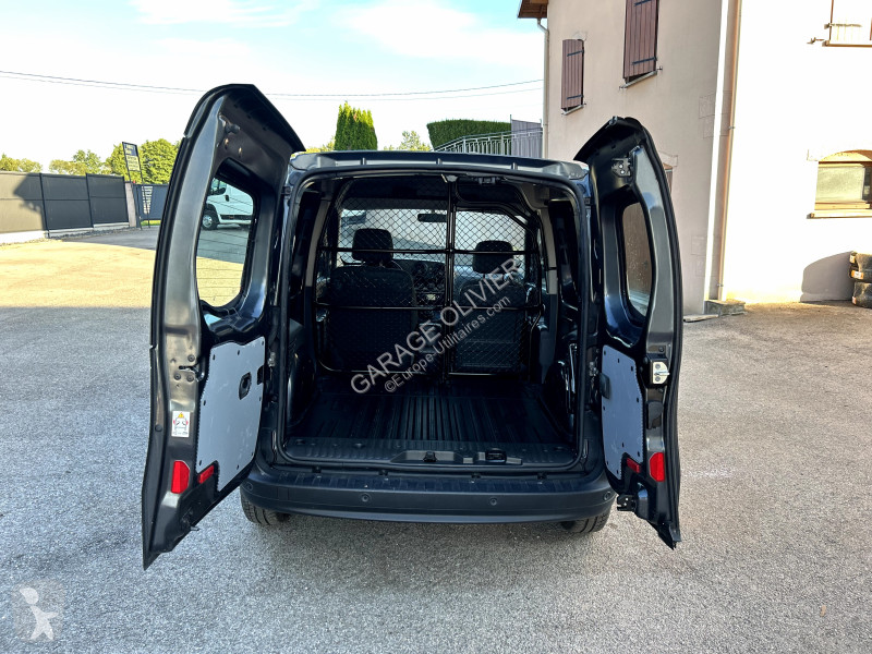 Véhicule utilitaire Mercedes Compact 109 1.5...