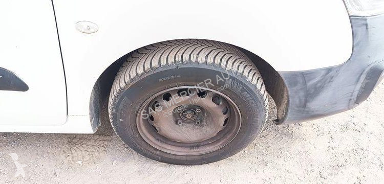 Véhicule utilitaire Peugeot