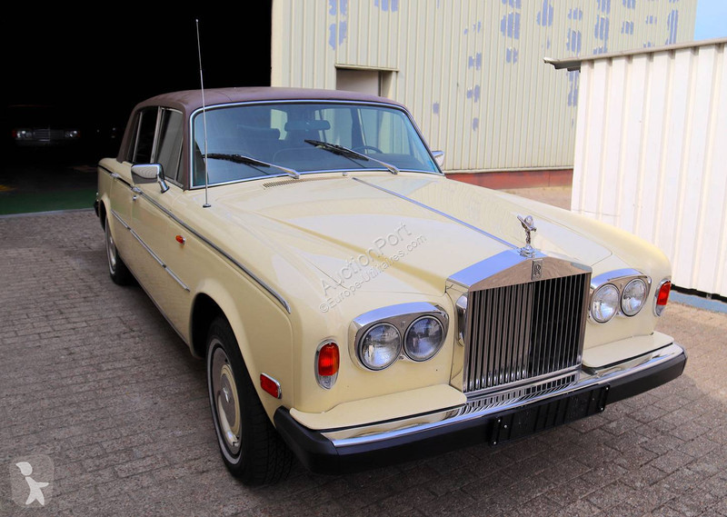 Véhicule utilitaire Rolls-Royce  Silver Shadow...