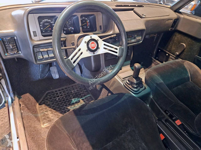Autoutilitară Fiat Racing 131