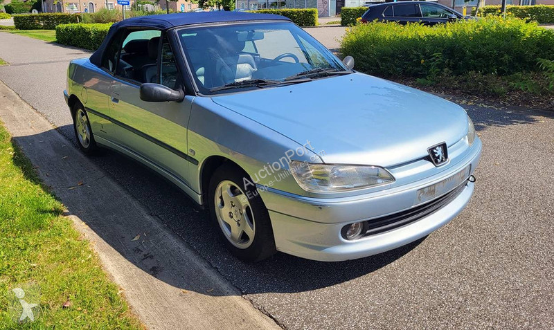 Véhicule utilitaire Peugeot Cabriolet 1.6...