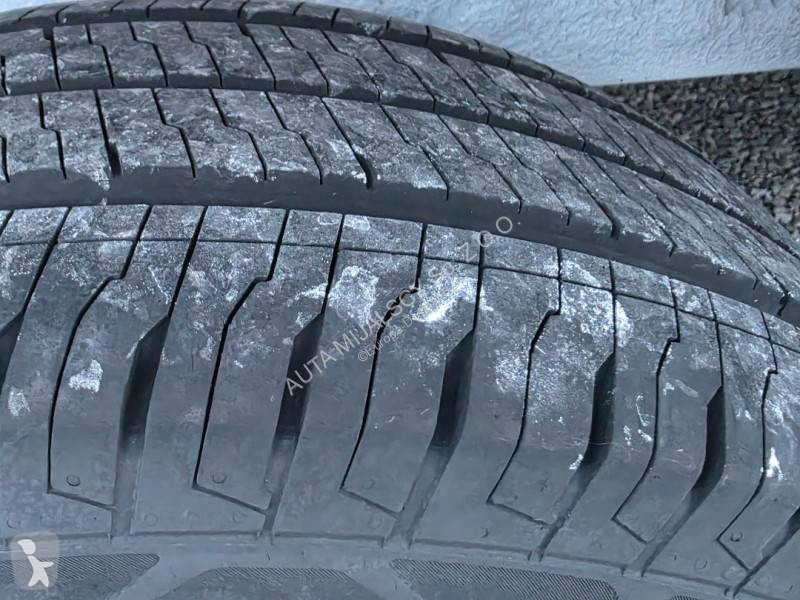 Samochód dostawczy Ford