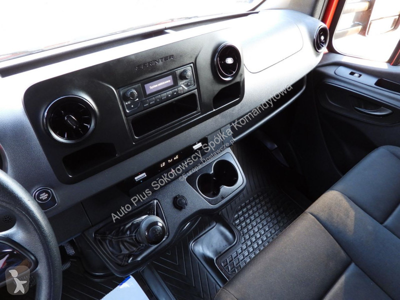 عربة نفعية Mercedes 23C16 DAILY