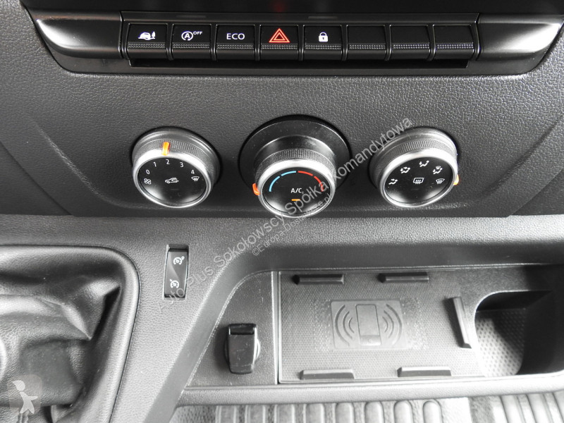 Лекотоварен автомобил Renault  MASTER