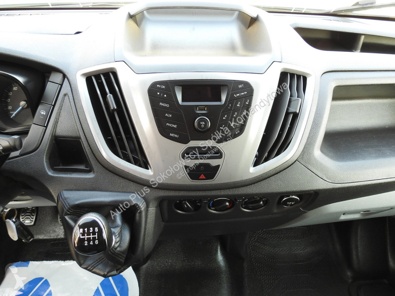 Samochód dostawczy Ford  TRANSIT
