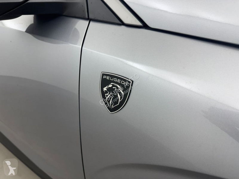 عربة نفعية Peugeot 1.2 Hybrid 145 GT e-DCS6...