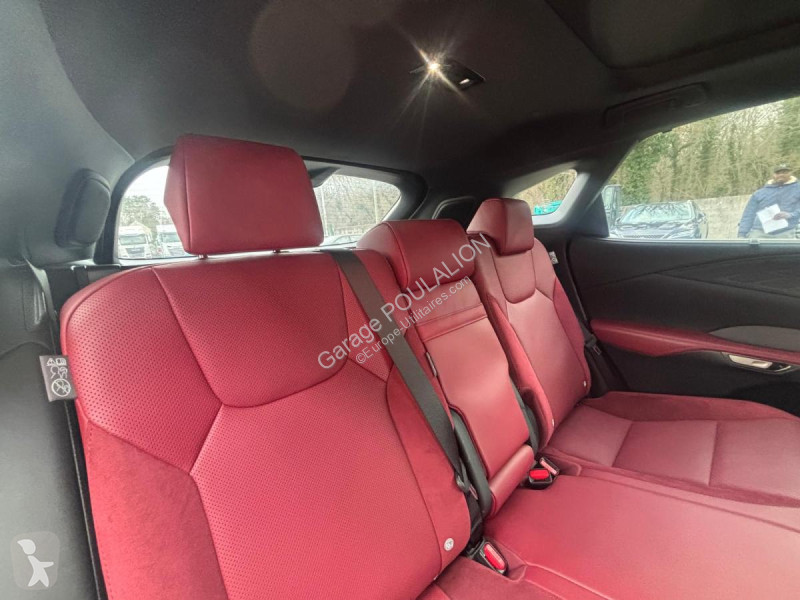 Samochód dostawczy Lexus 500H