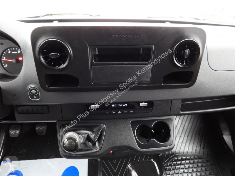 عربة نفعية Mercedes 23RANSIT