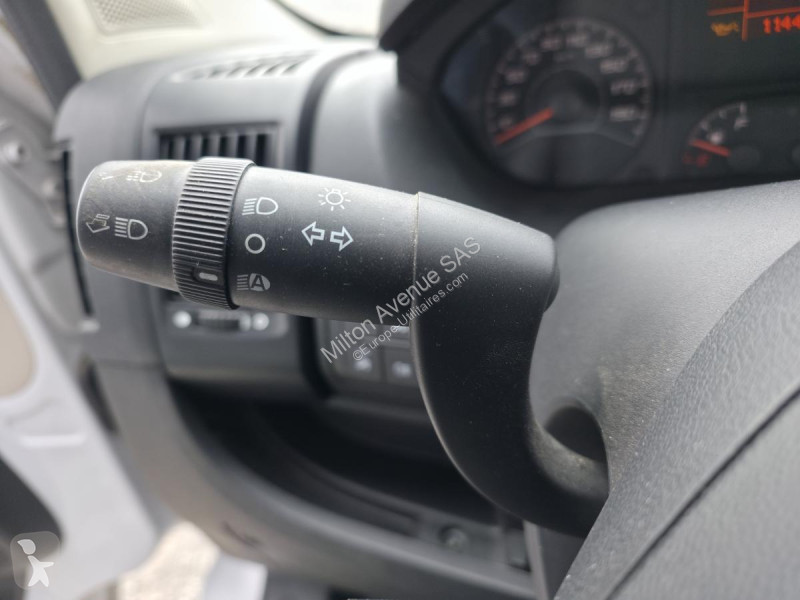 Peugeot BOXER Asphalt 335 L2H2 2.2 BlueHDi 140...