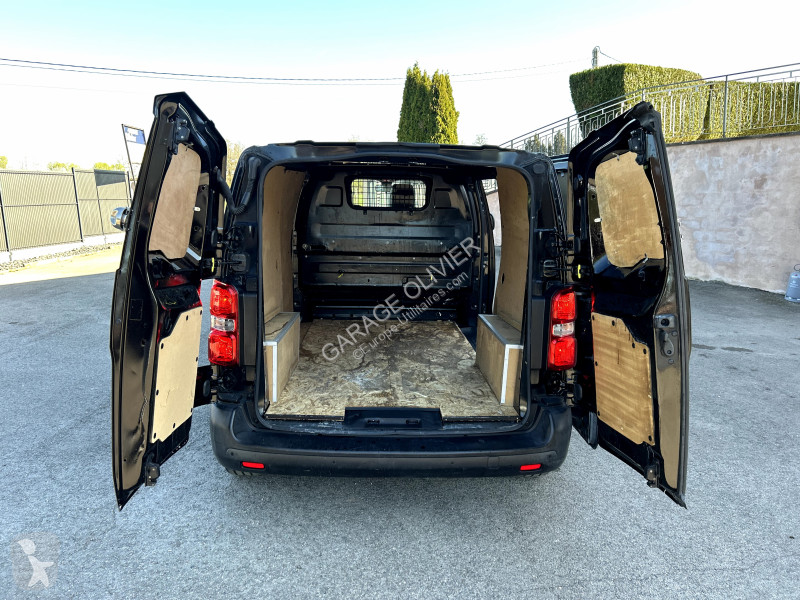Véhicule utilitaire Toyota Proace Médium 1.5...