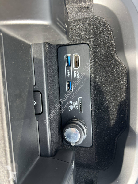 Samochód dostawczy Land Rover II 4.4 SDV8 340ch...