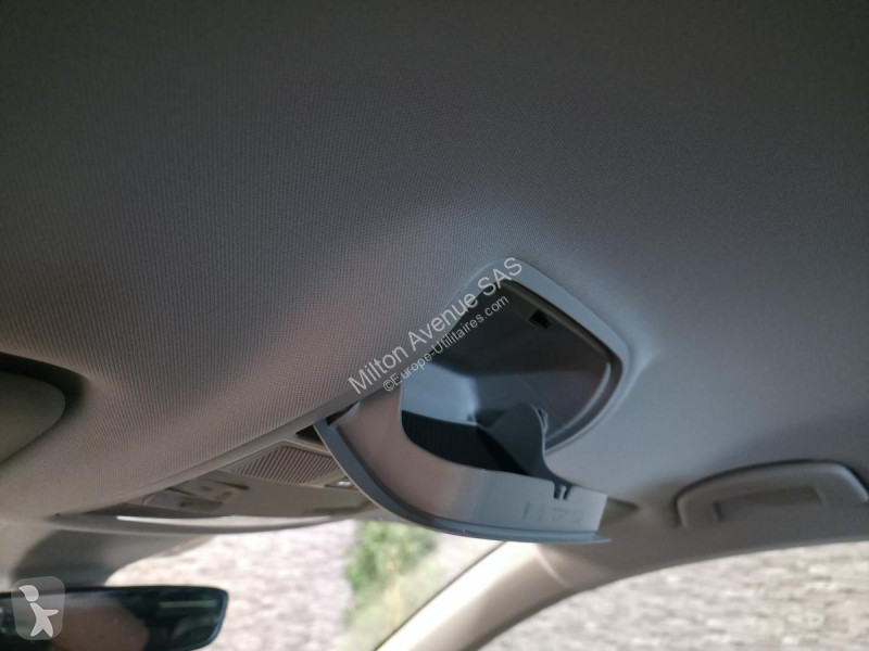 عربة نفعية Skoda KAROQ 2.0 TDI SCR - 116 - BV...