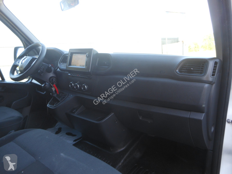 Véhicule utilitaire Renault Châssis Cabine...
