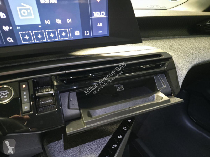 Furgoneta Peugeot 3008 1.2i Hybrid -136 - BV...