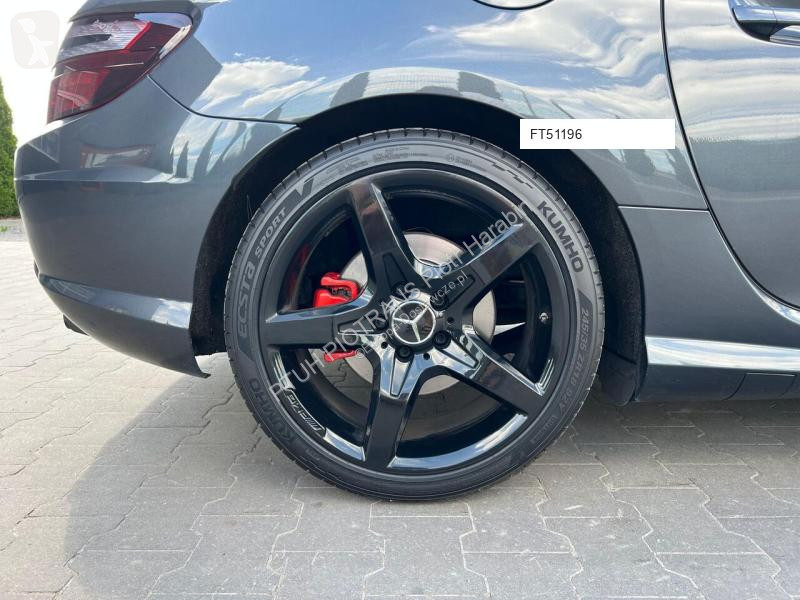 Samochód dostawczy Mercedes SLK 200