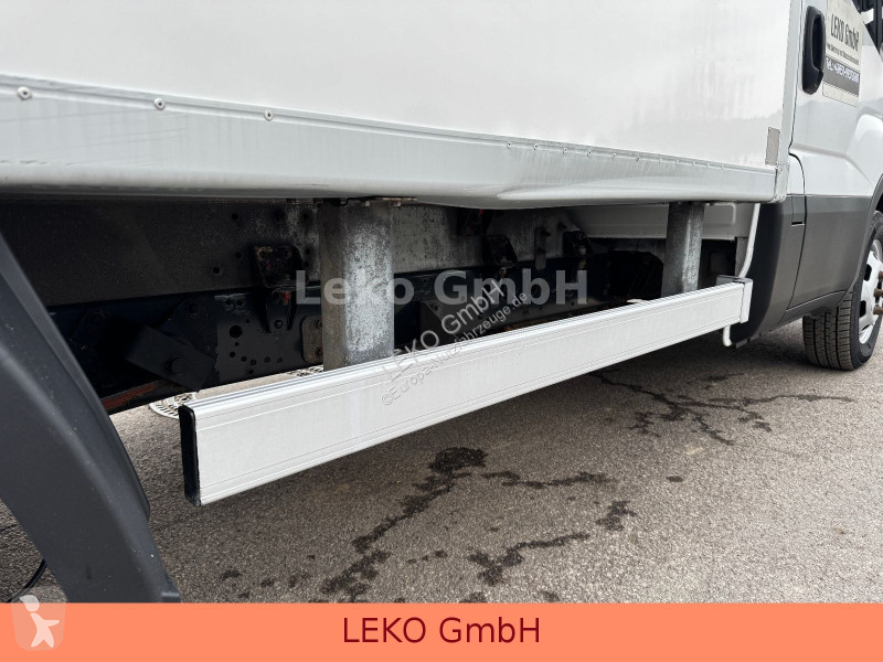 Samochód dostawczy Iveco 35C13