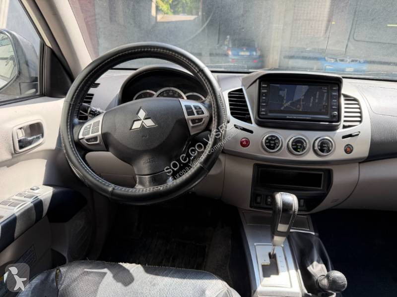 Furgoneta Mitsubishi