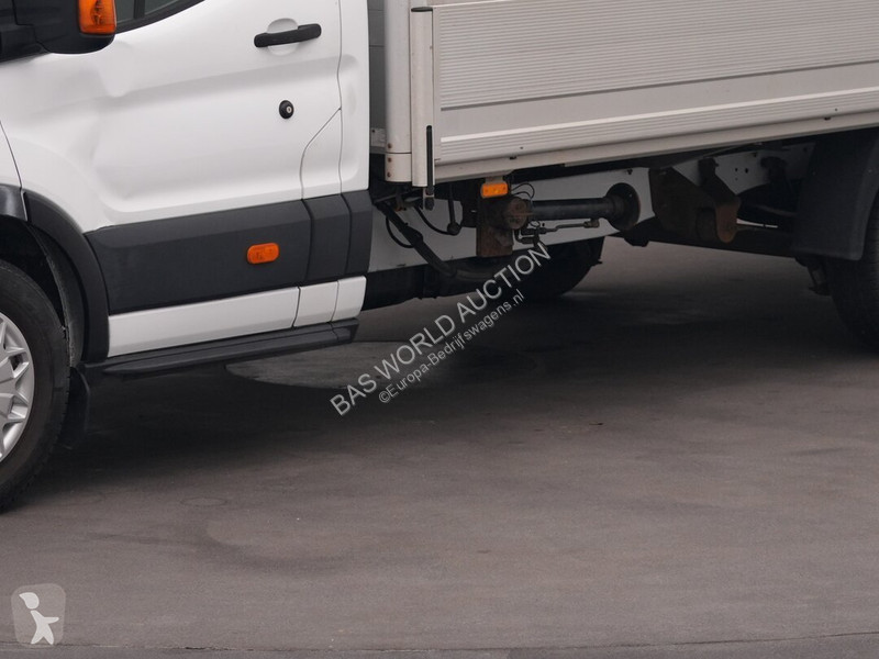 Лекотоварен автомобил Ford 155PK