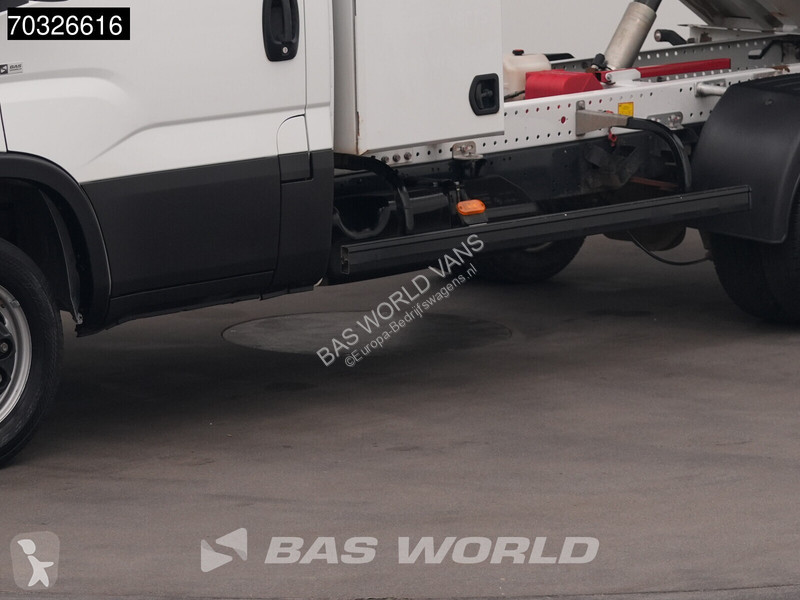 Bedrijfswagen Iveco 35C16 3.0L Kipper met Kist...