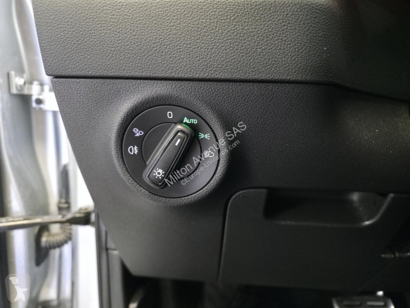 Samochód dostawczy Skoda KAROQ 2.0 TDI SCR -...