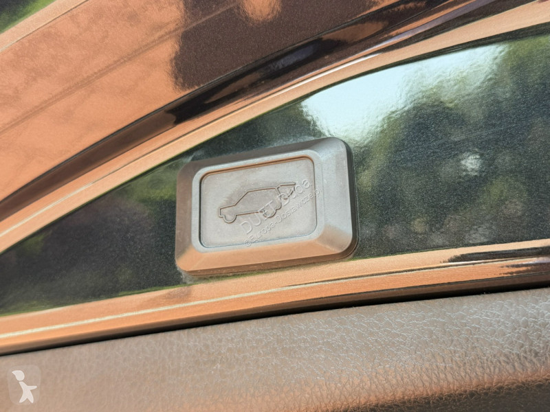 Samochód dostawczy Toyota RAV-4