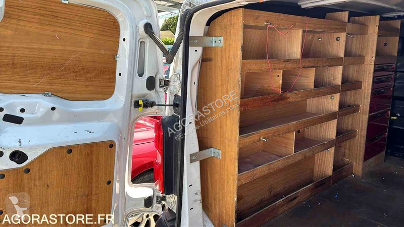 Véhicule utilitaire Peugeot EXPERT