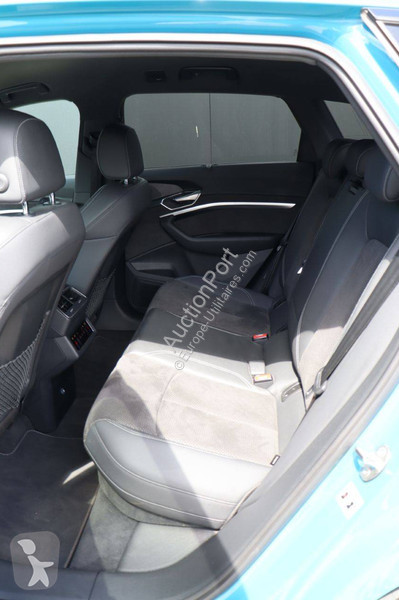 Furgoneta Audi  S Line e-tron