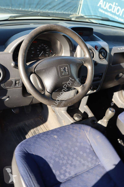 Véhicule utilitaire Peugeot