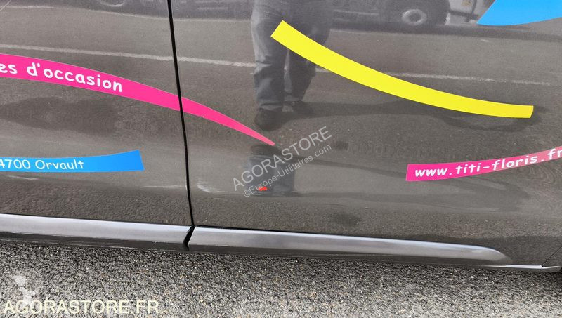 عربة نفعية Peugeot EXPERT