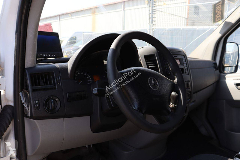 Véhicule utilitaire Mercedes 310 CDI