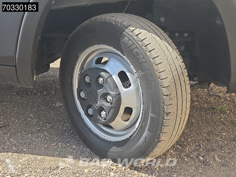 Furgoneta Iveco 35C14 Portacoches - Rueda...